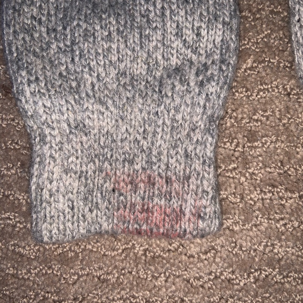Gloves - Picture 3 of 5